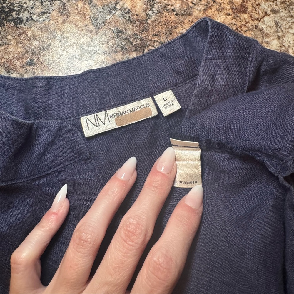 Neiman Marcus 100% linen sleeveless tunic top in navy blue - Picture 5 of 7